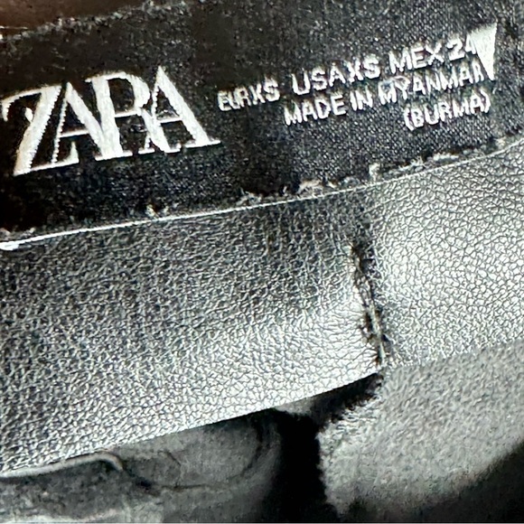 Zara Women's Black Leather Trousers - Picture 3 of 3